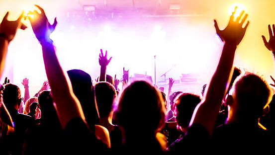 JUNIPER BEATS Festival - DAY 2 (SAMSTAG/ALARMSTUFE ROT)